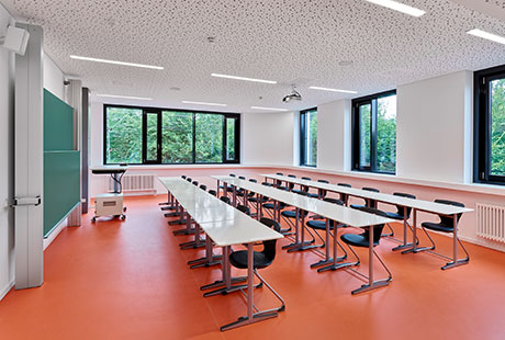 Einfeldsporthalle mit 6 Klassenräumen, Gundelfingen