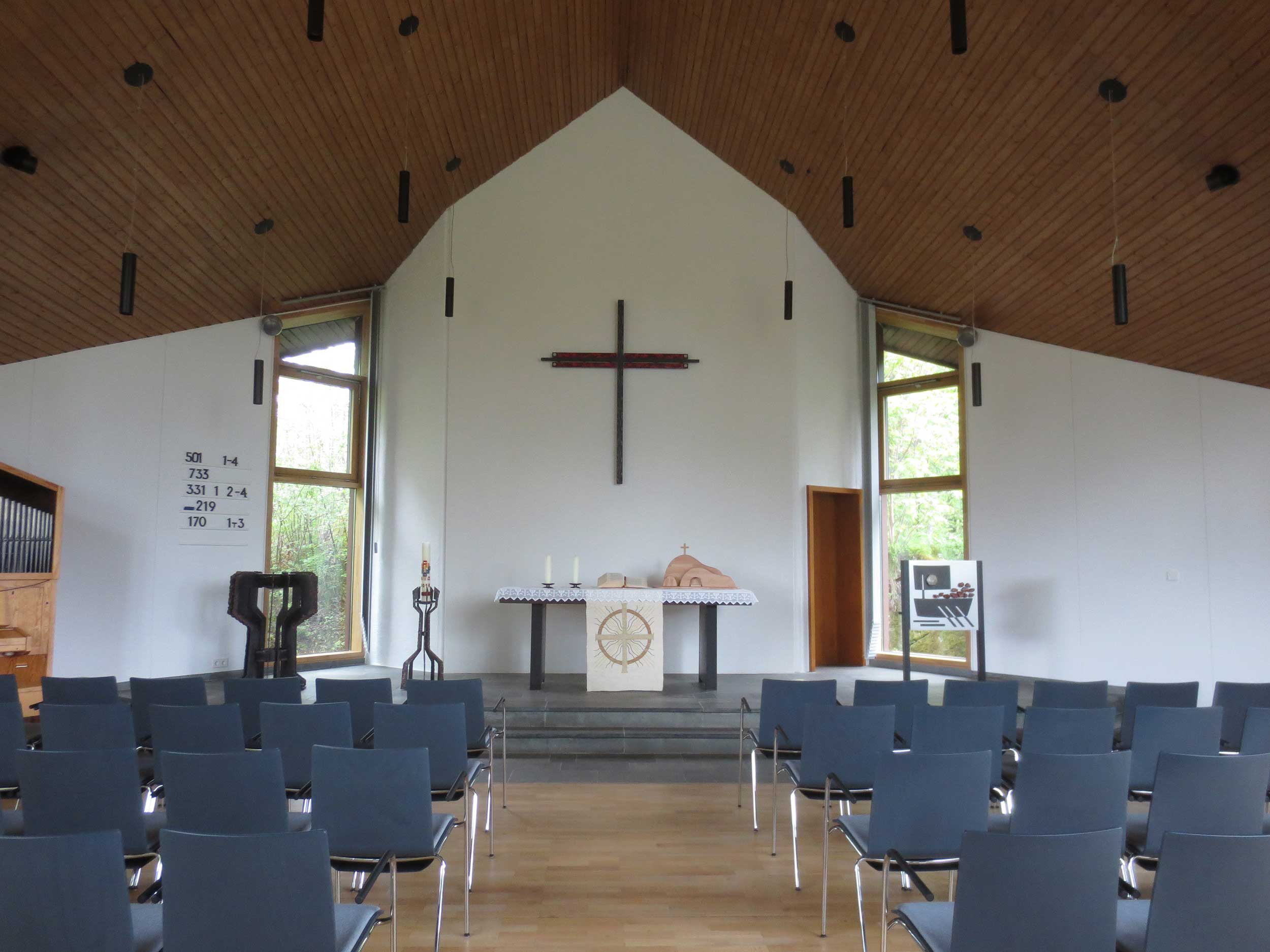 Blick in die Petruskirche