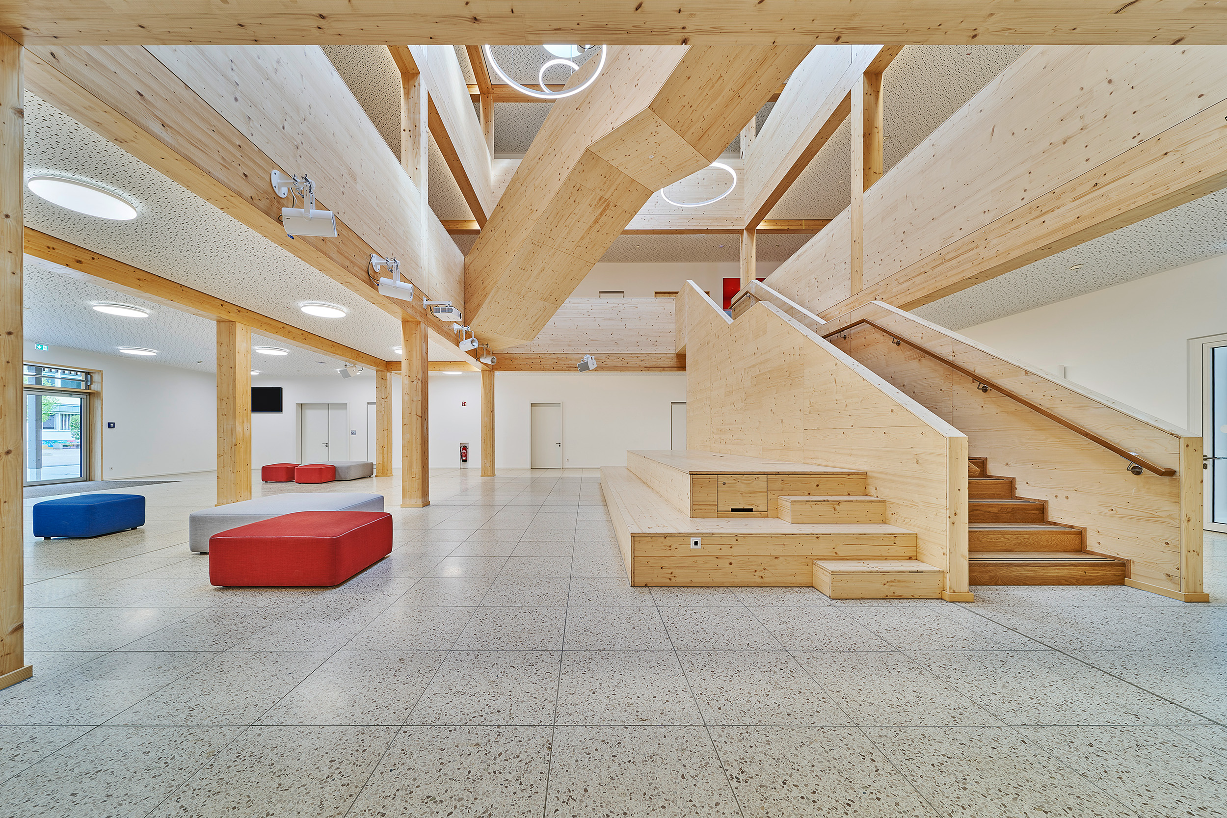 Atrium mit Bühne